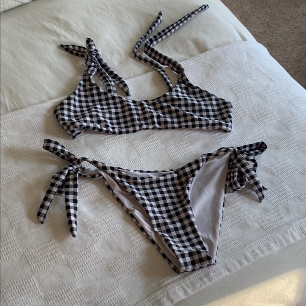 Checkered swimming suit set